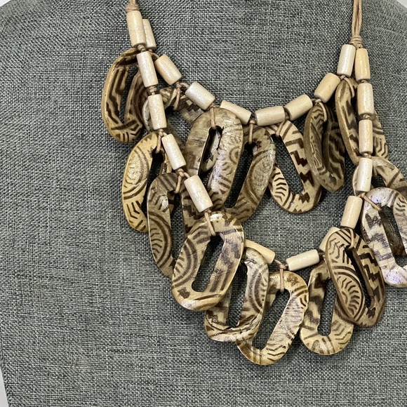Layered Set of Two Vintage Necklaces, Multi Strand Beaded, Wooden 16” Inches - Picture 6 of 9